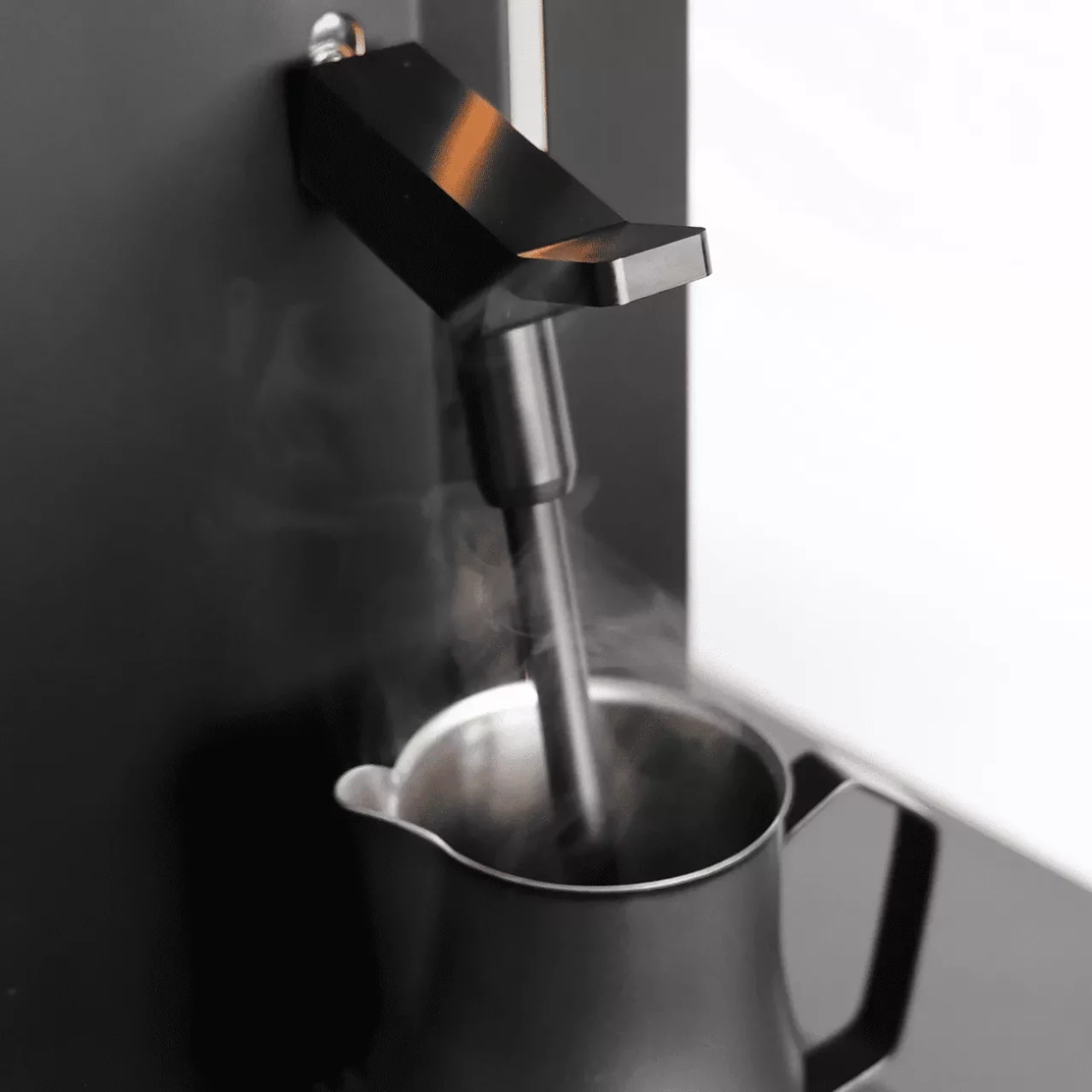 the Rex Royal S300 power steamer for luxurious drinks