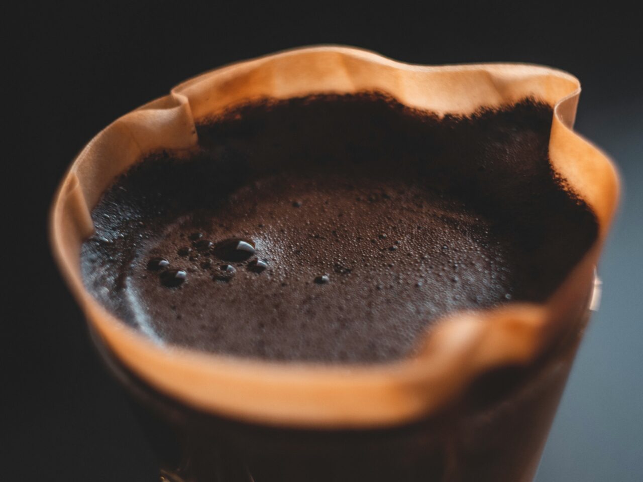 edible coffee cups for eco-friendly sustainable coffee, coffee trends for the environment and treats and snacks with coffee and hot drinks
