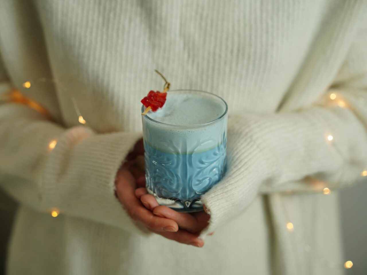 global coffee trends and instagram coffee trends leads to drinks such as the butterfly pea latte made flom the butterfly pea flower plant tea