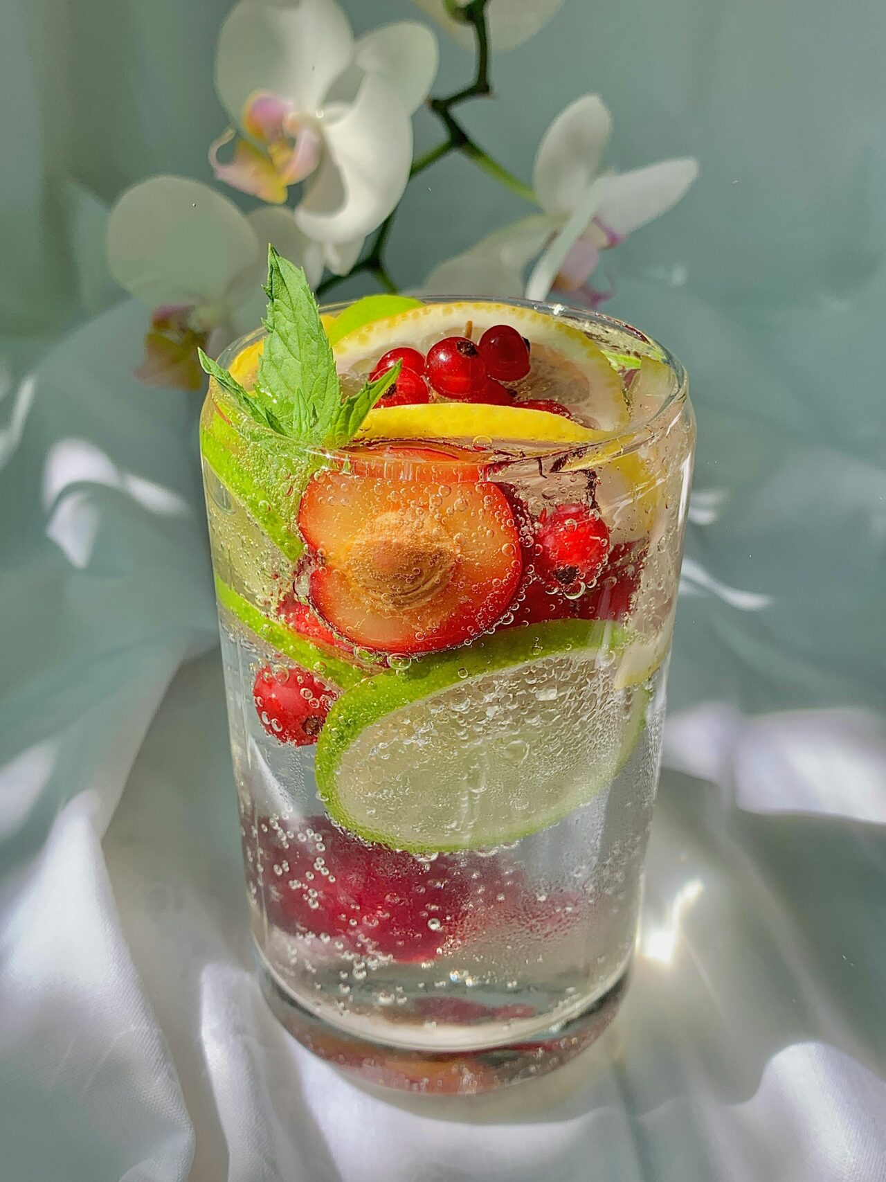 Flavoured sparkling water